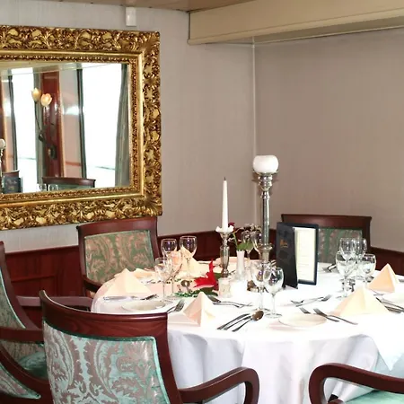 Fairtours Hotelschiff Rhein Prinzessin**** Úszó hotel